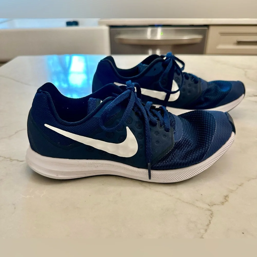 Nike Blue and White Athletic Running Shoes (Downshifter 7) - Picture 1 of 7